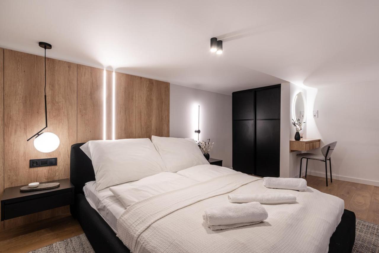 E56 - Grand Boulevard Heritage Residence - Best Location By Bqa Будапеща Екстериор снимка