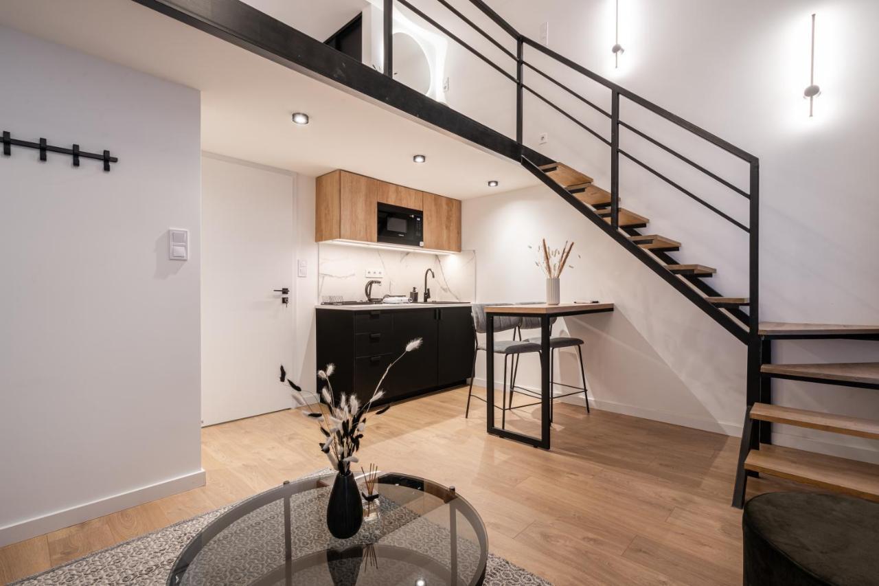 E56 - Grand Boulevard Heritage Residence - Best Location By Bqa Будапеща Екстериор снимка