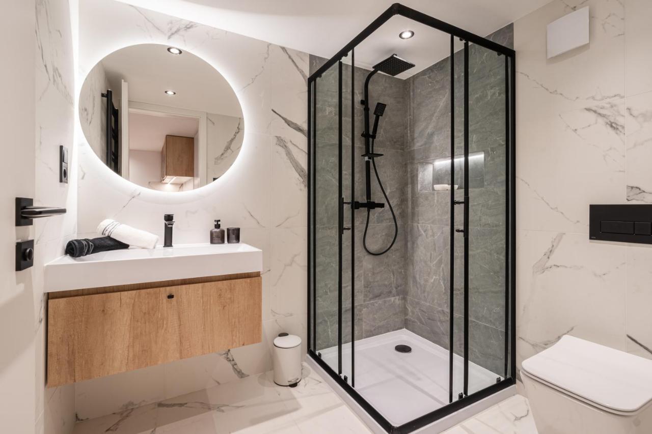 E56 - Grand Boulevard Heritage Residence - Best Location By Bqa Будапеща Екстериор снимка
